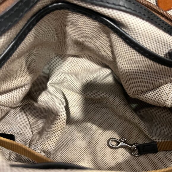 Dooney & Bourke Black pebble leather Saffiano Barlow bag - Picture 6 of 13